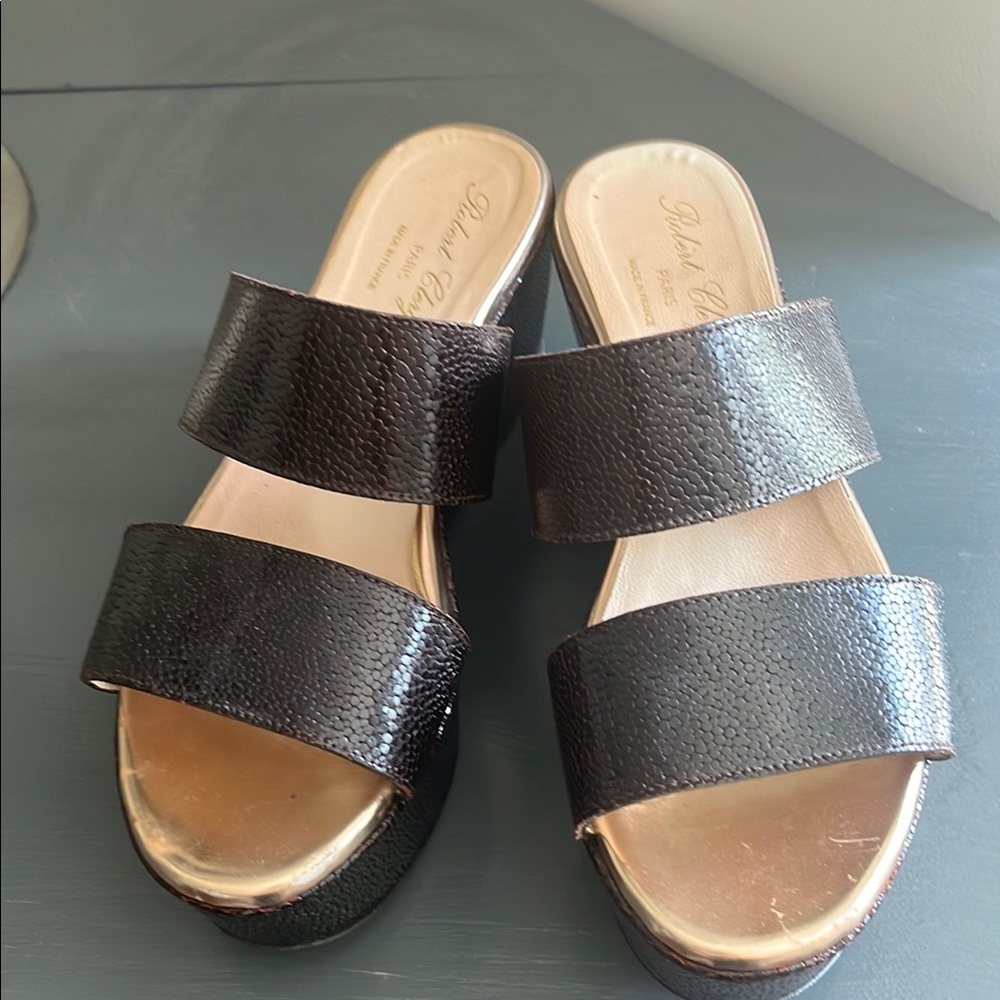 Robert Clergerie brown wedge sandal size 8